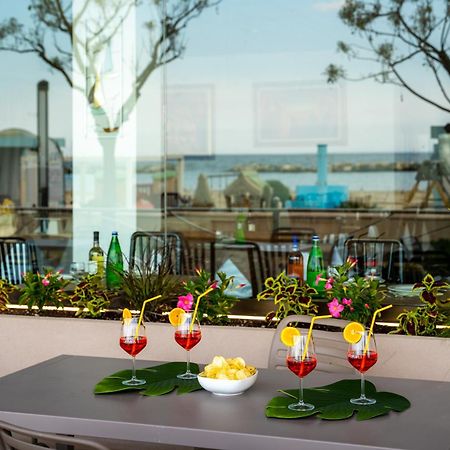 Hotel Eden Bellaria-Igea Marina Exterior foto