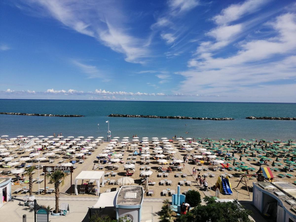 Hotel Eden Bellaria-Igea Marina Exterior foto