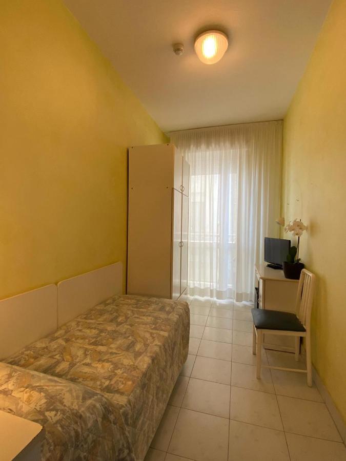 Hotel Eden Bellaria-Igea Marina Exterior foto