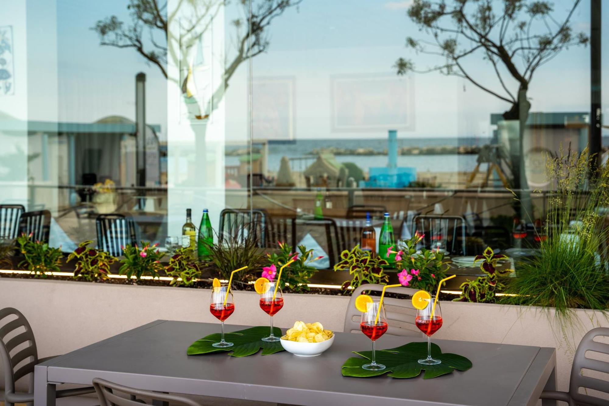 Hotel Eden Bellaria-Igea Marina Exterior foto